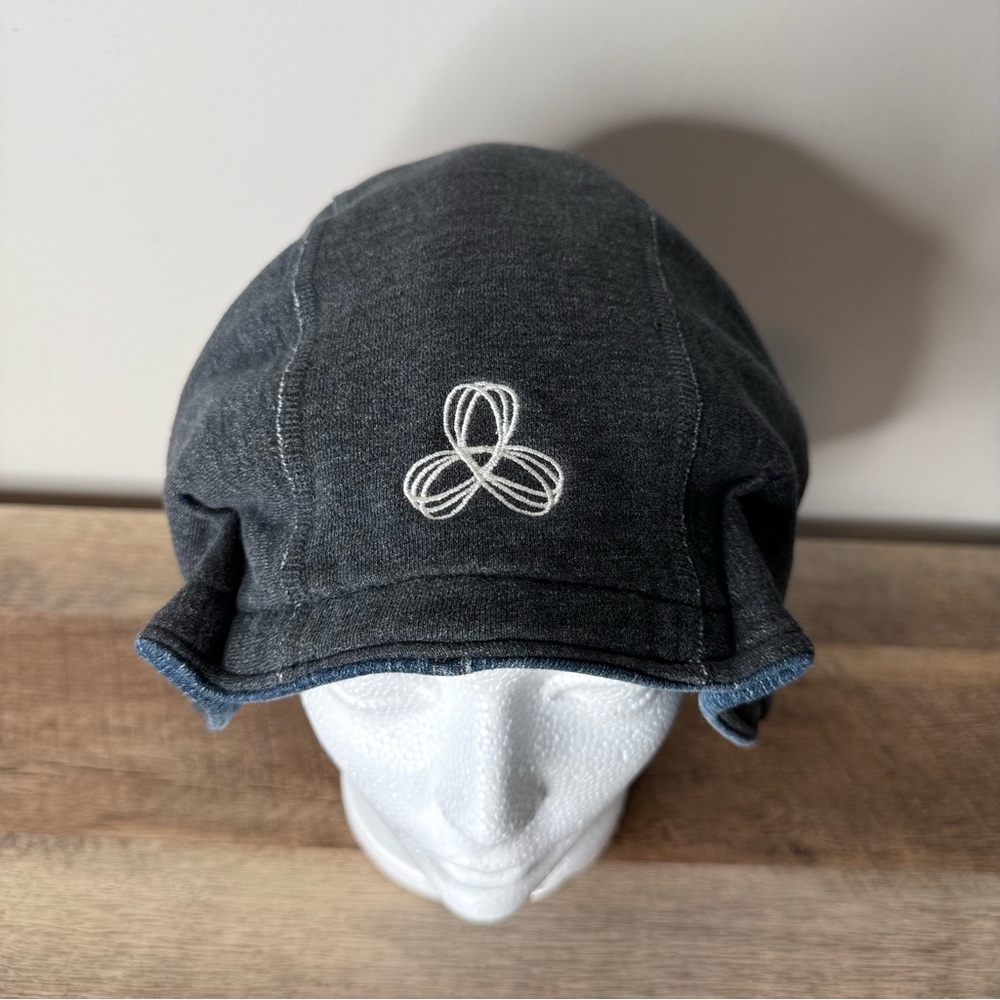 Upcycled Reversible Denim Hat Beanie Toque TNA Flower Appliqué One Of A Kind - Picture 4 of 13
